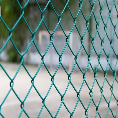 ฟาร์มฟิลด์ พีวีซีเพชร Mesh รั้ว พลาสติกครอบคลุม Chain Link รั้ว 1000-2500mm