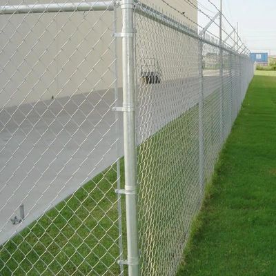 สายใย Cyclone สายเหล็กเพชร Chainlink รั้วแผ่น Chain Link รั้วม้วน